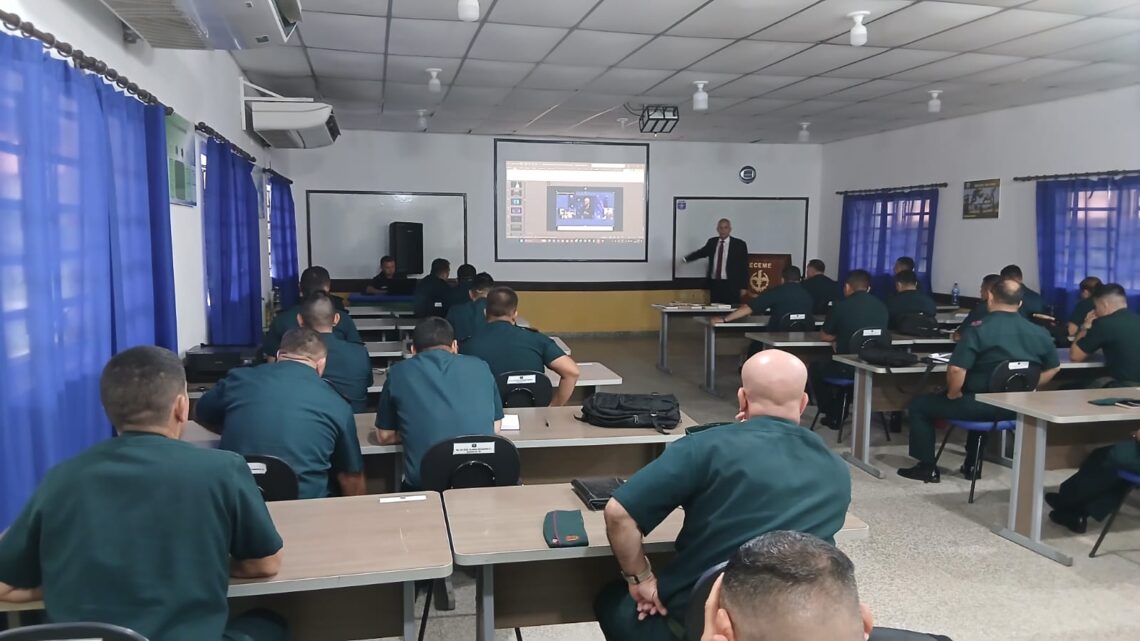 𝐂𝐎𝐍𝐅𝐄𝐑𝐄𝐍𝐂𝐈𝐀 𝐌𝐀𝐆𝐈𝐒𝐓𝐑𝐀𝐋 𝐄𝐍 𝐄𝐋 𝐌𝐀𝐑𝐂𝐎 𝐃𝐄 𝐋𝐀 𝐀𝐒𝐈𝐆𝐍𝐀𝐓𝐔𝐑𝐀 𝐃𝐄 𝐆𝐄𝐎𝐏𝐎𝐋𝐈́𝐓𝐈𝐂𝐀