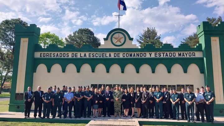 𝐕𝐈𝐒𝐈𝐓𝐀 𝐈𝐍𝐒𝐓𝐈𝐓𝐔𝐂𝐈𝐎𝐍𝐀𝐋 𝐃𝐄 𝐂𝐔𝐑𝐒𝐀𝐍𝐓𝐄𝐒 𝐃𝐄𝐋 𝐈𝐍𝐒𝐓𝐈𝐓𝐔𝐓𝐎 𝐃𝐄 𝐀𝐋𝐓𝐎𝐒 𝐄𝐒𝐓𝐔𝐃𝐈𝐎𝐒 𝐄𝐒𝐓𝐑𝐀𝐓𝐄́𝐆𝐈𝐂𝐎𝐒